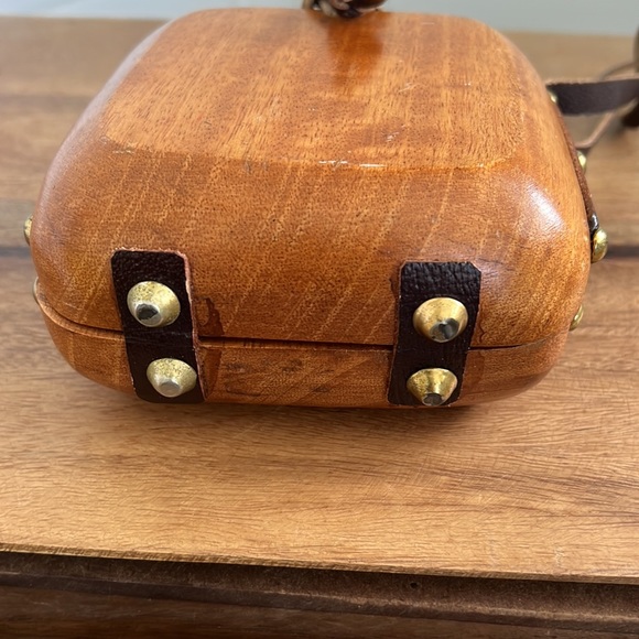 Vintage wood and leather crossbody - Picture 11 of 17